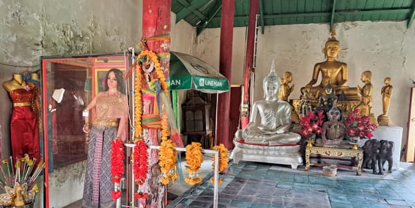 Talking About Thai Culture